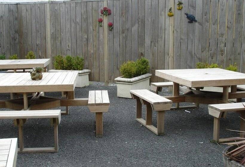 호스텔 Horse And Jockey Inn