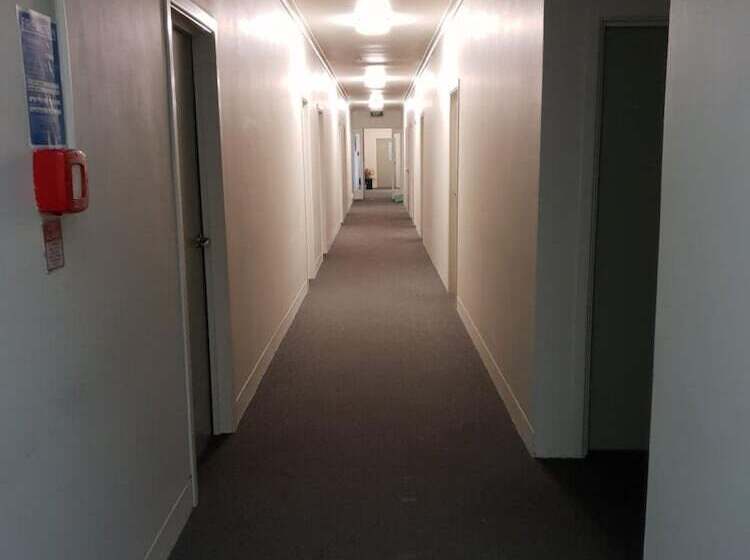 호스텔 Horse And Jockey Inn