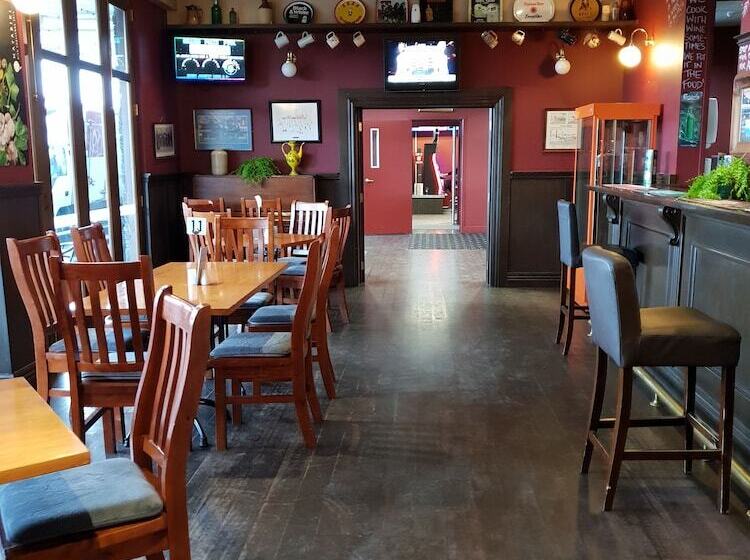 호스텔 Horse And Jockey Inn