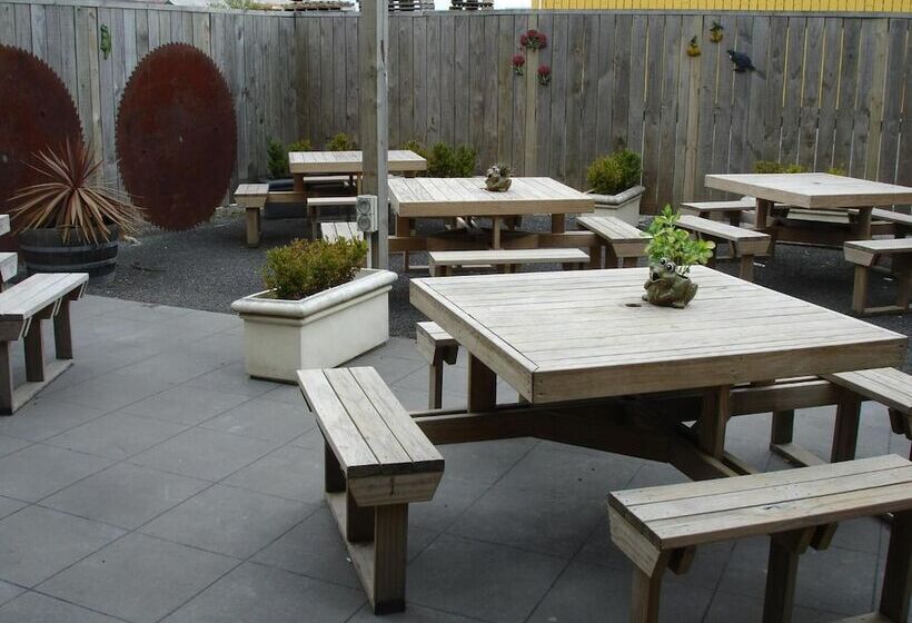 호스텔 Horse And Jockey Inn