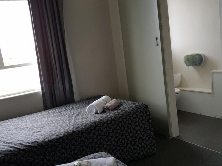 호스텔 Horse And Jockey Inn