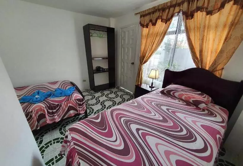 هاستل Hostal Cerro Azul