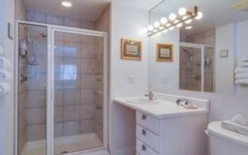 فندق صغير New Buffalo Inn & Spa