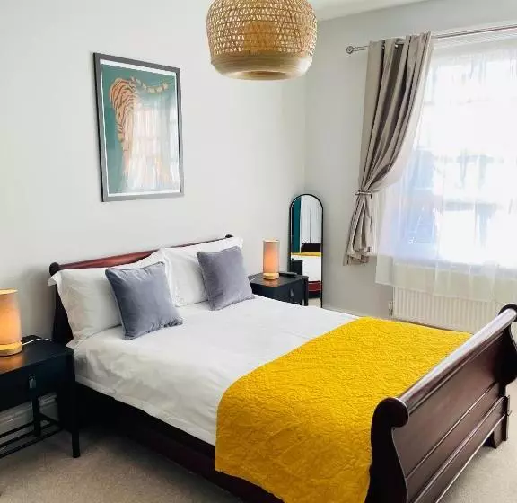 ユースホステル Rooms At The Rosebery