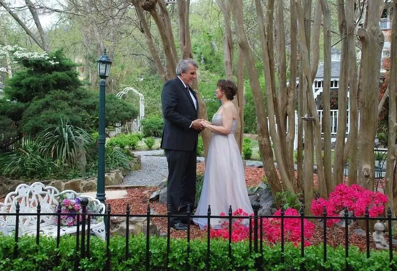 ユースホステル The Gables Inn