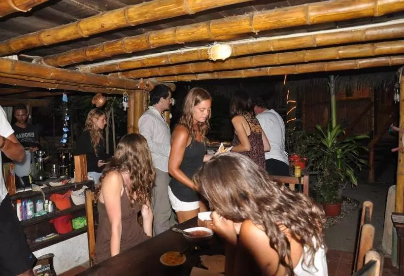 ユースホステル Viejamar B&b