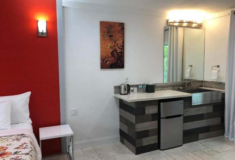 모텔 The Crystal Manatee