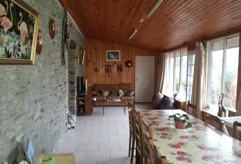 Majatalo Chambres Les Salles