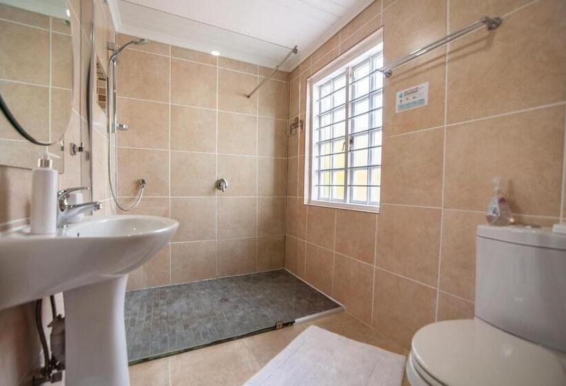 بنسيون Cosimi Guest House