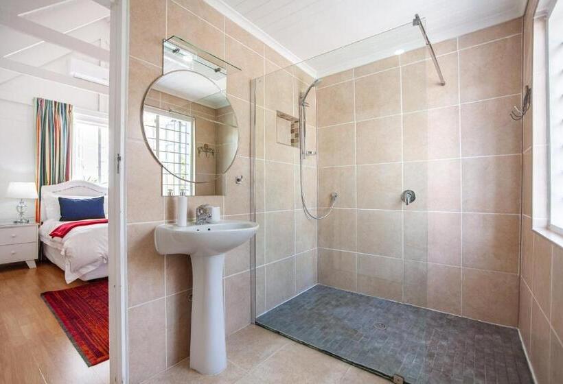 بنسيون Cosimi Guest House