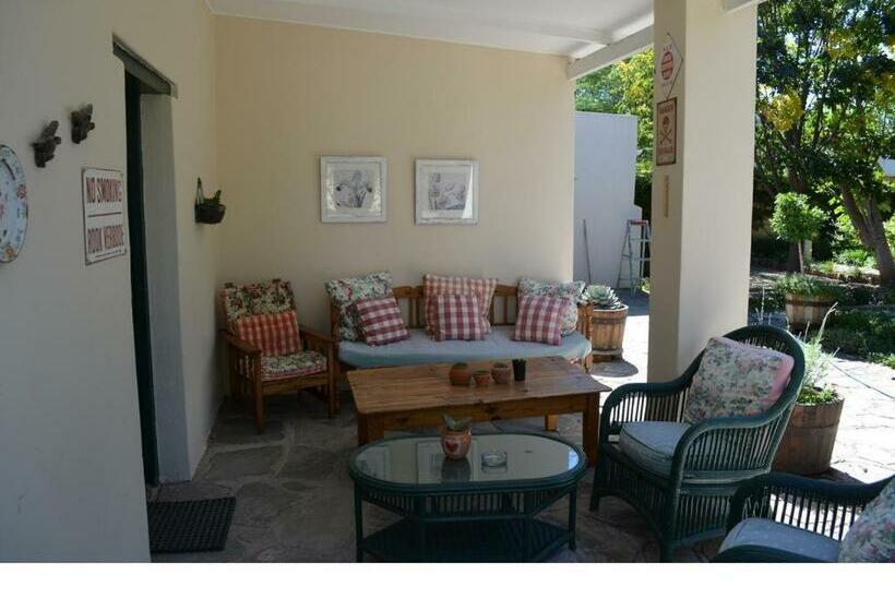 Pension Cypress Cottage