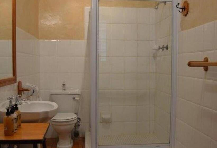 Pension Cypress Cottage