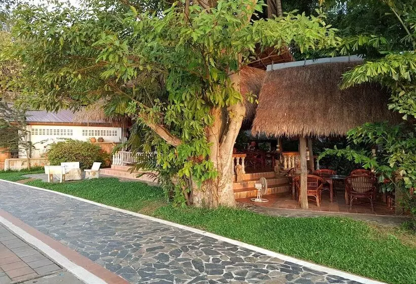 ペンション Mut Mee Garden Guest House