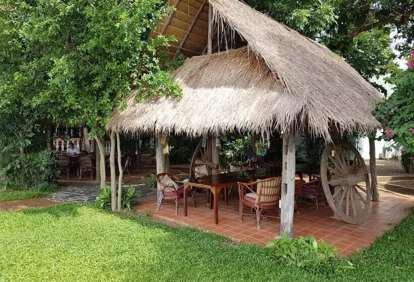 ペンション Mut Mee Garden Guest House