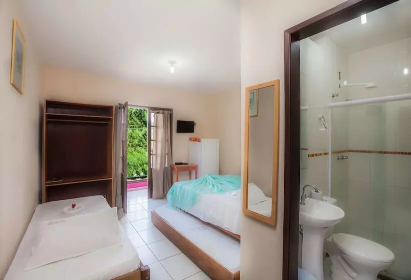 ペンション Pousada Tia Helena