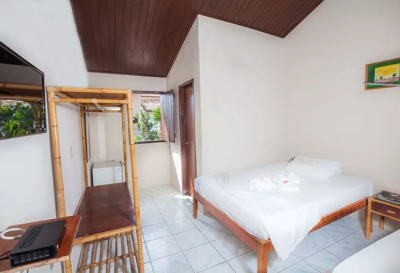 ペンション Pousada Tia Helena