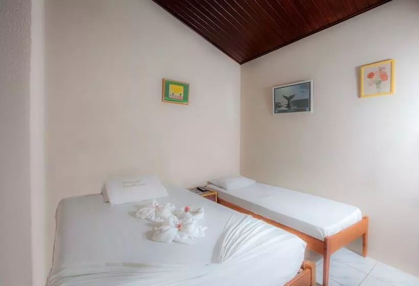 ペンション Pousada Tia Helena