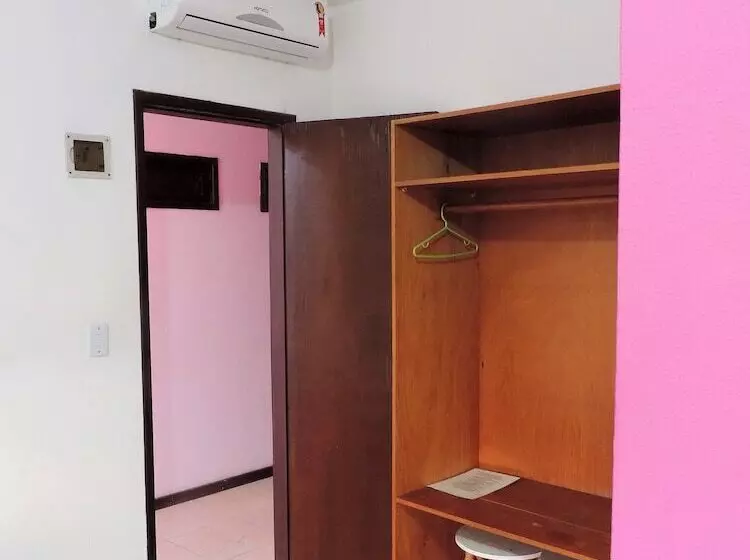 ペンション Pousada Tia Helena