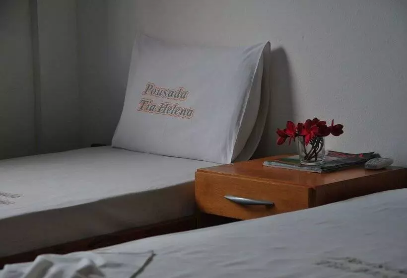 ペンション Pousada Tia Helena