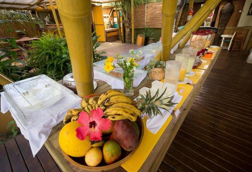 ペンション Pousada Treze Luas