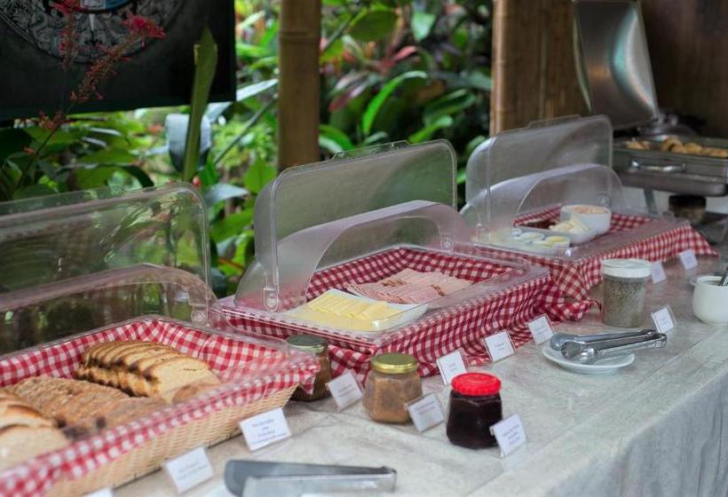 ペンション Pousada Treze Luas