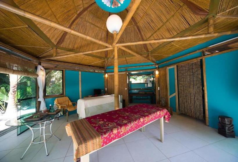 ペンション Pousada Treze Luas