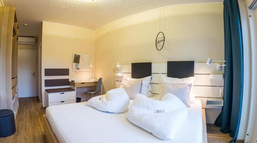 Pension Julia & Haus Elisabeth   Wallner S Hofheuriger & Weinhof