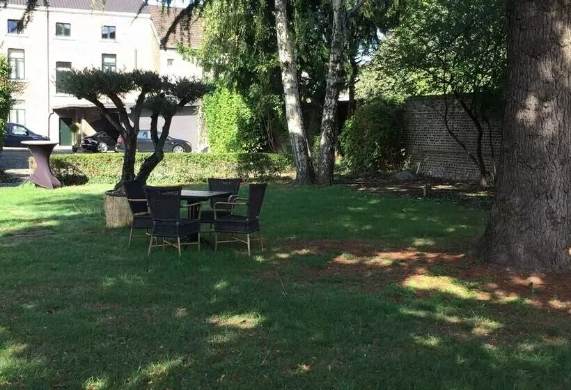 Retkeilymaja Au Comte De Mercy