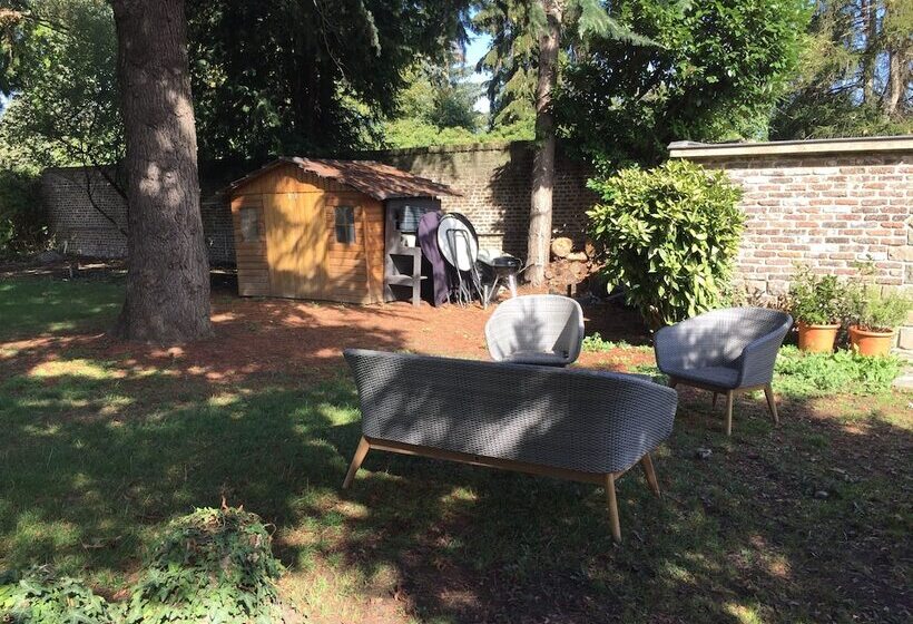 호스텔 Au Comte De Mercy