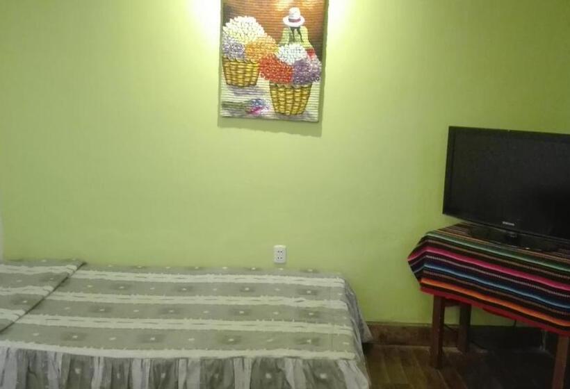 فندق صغير Posada Junco Y Capuli