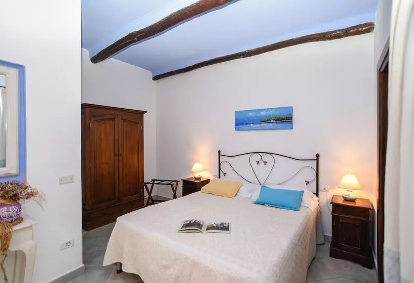 ホテル Agriturismo Guthiddai