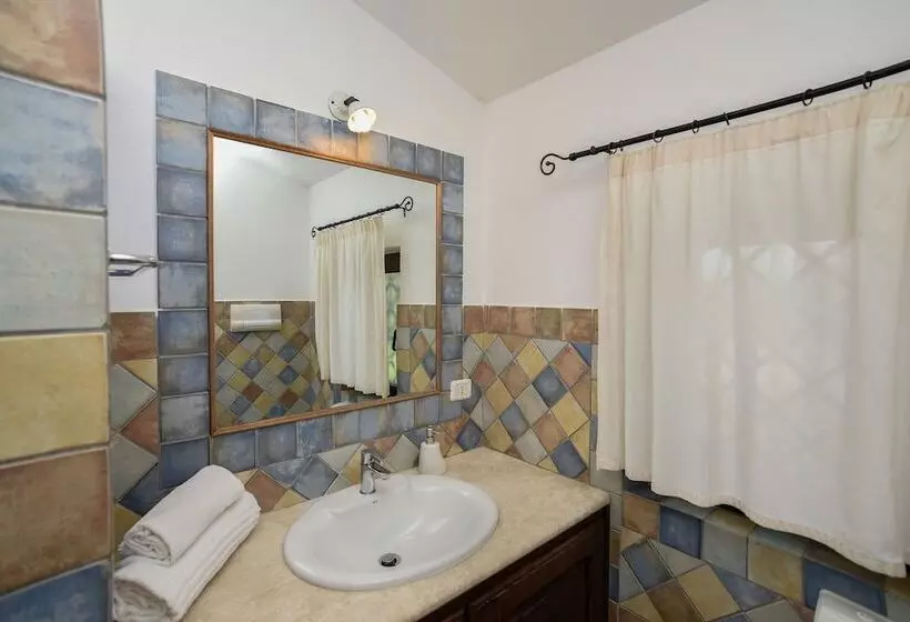 ホテル Agriturismo Guthiddai