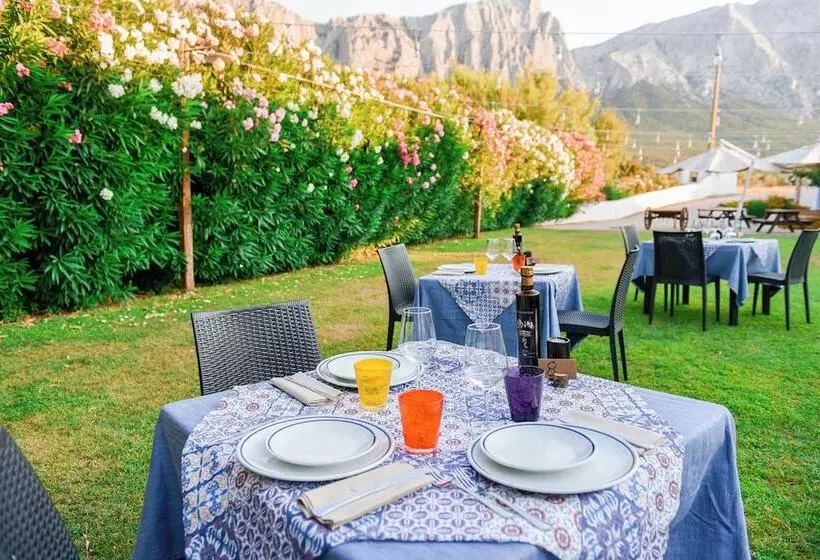 ホテル Agriturismo Guthiddai