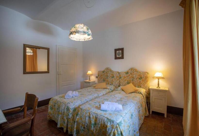 호텔 Castello Santa Cristina