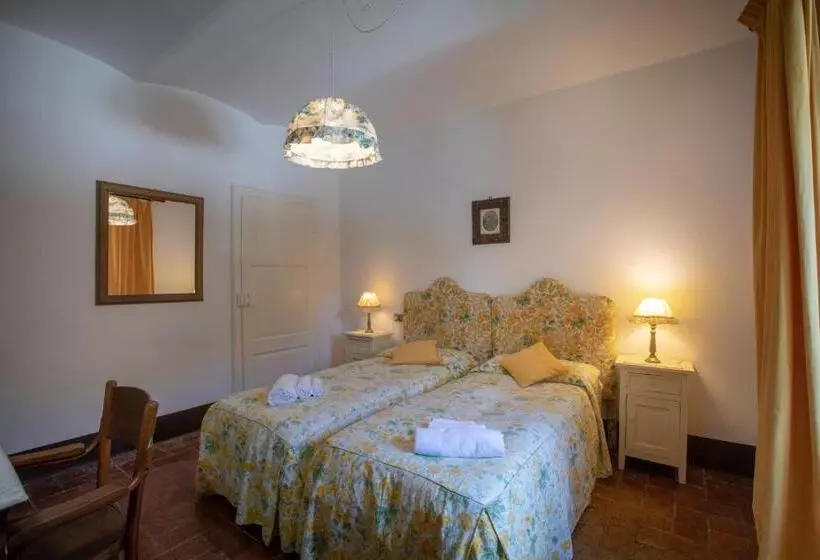 Hotelli Castello Santa Cristina