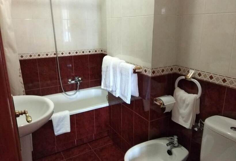 Pensão Hostal Residencia Bahía