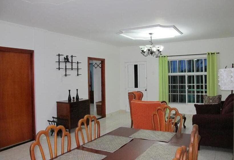 پانسیون Posada Nativa Miss Nova