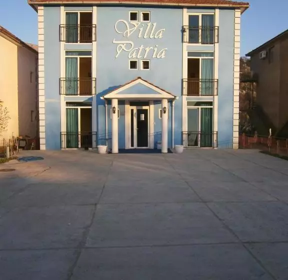 پانسیون Vila Patria