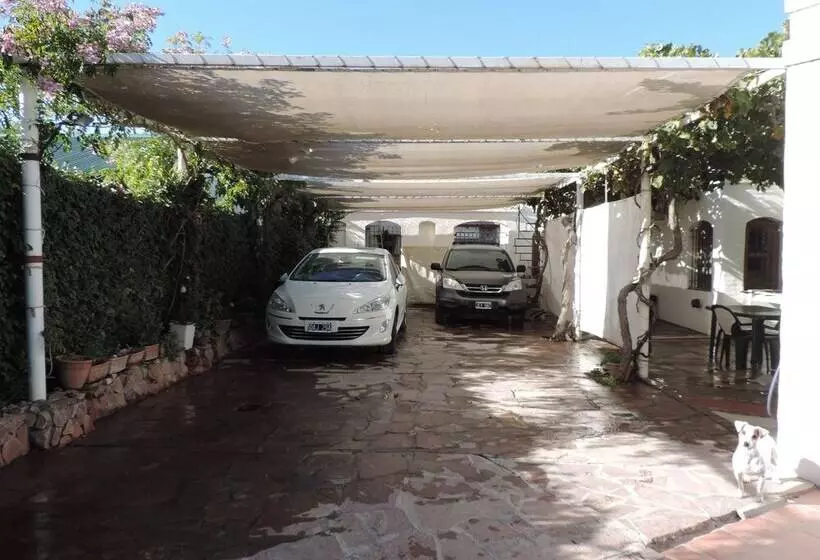 ユースホステル Hosteria Las Piedras