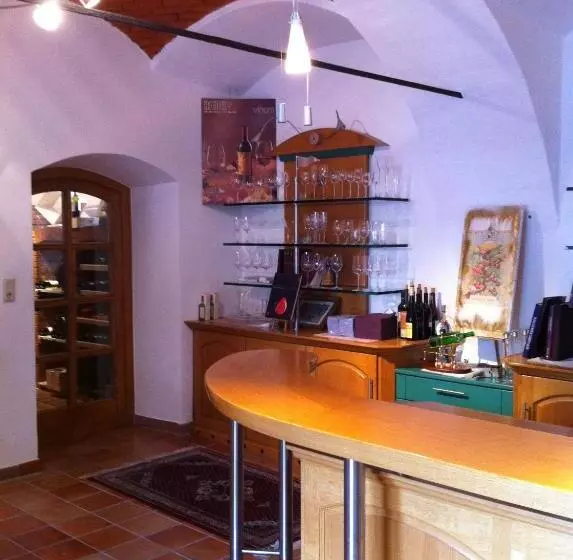 ユースホステル Maurer Gasthof Vinothek