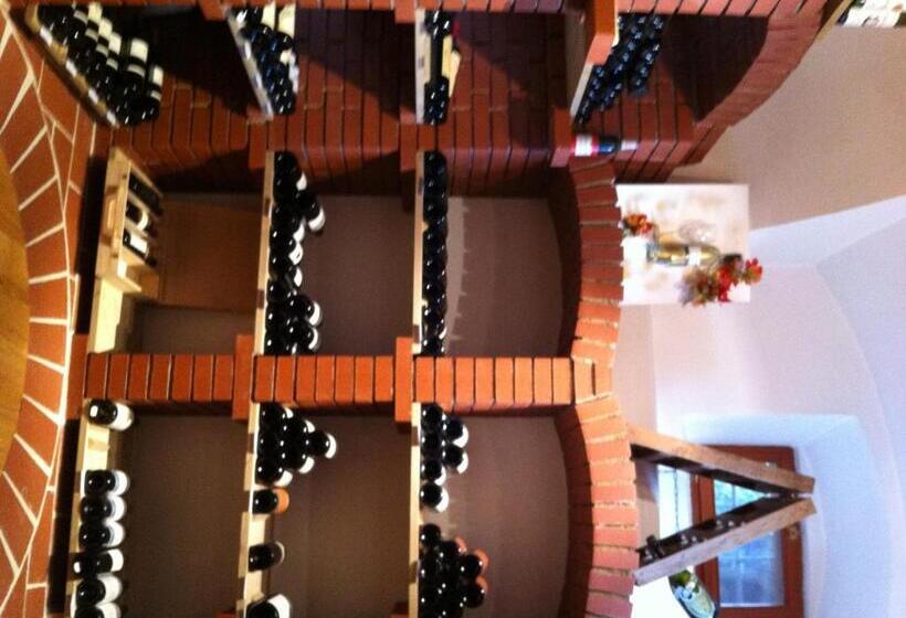 호스텔 Maurer Gasthof Vinothek