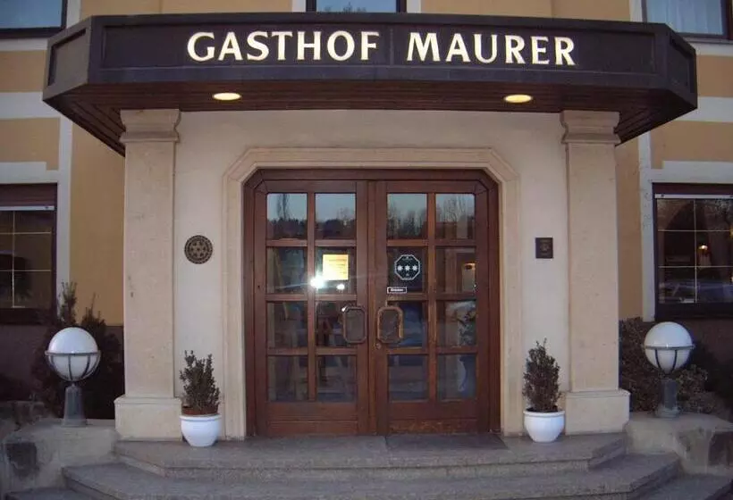 ユースホステル Maurer Gasthof Vinothek