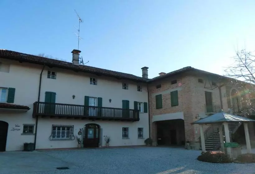 ホテル Agriturismo Domus Rustica