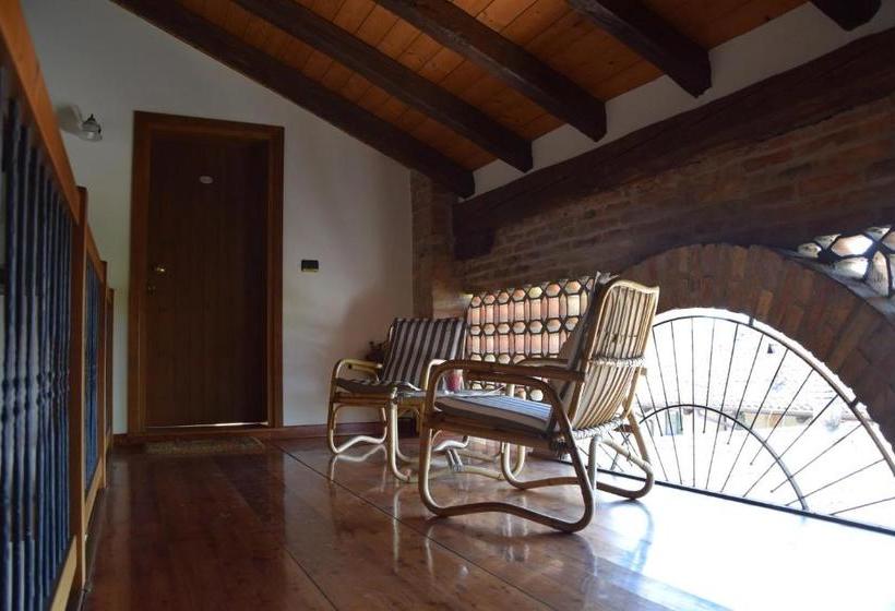 בית מלון כפרי Agriturismo Domus Rustica