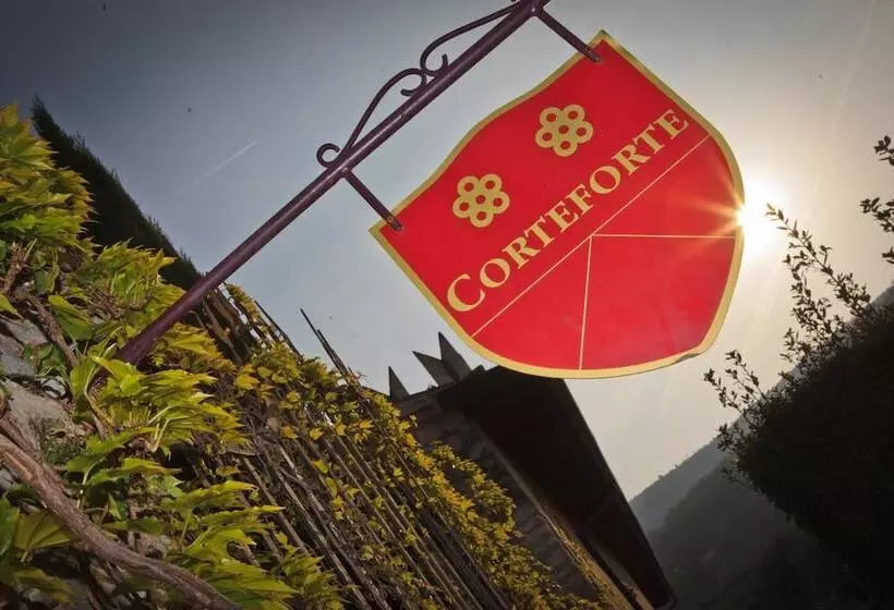 ホテル Azienda Agrituristica Corteforte