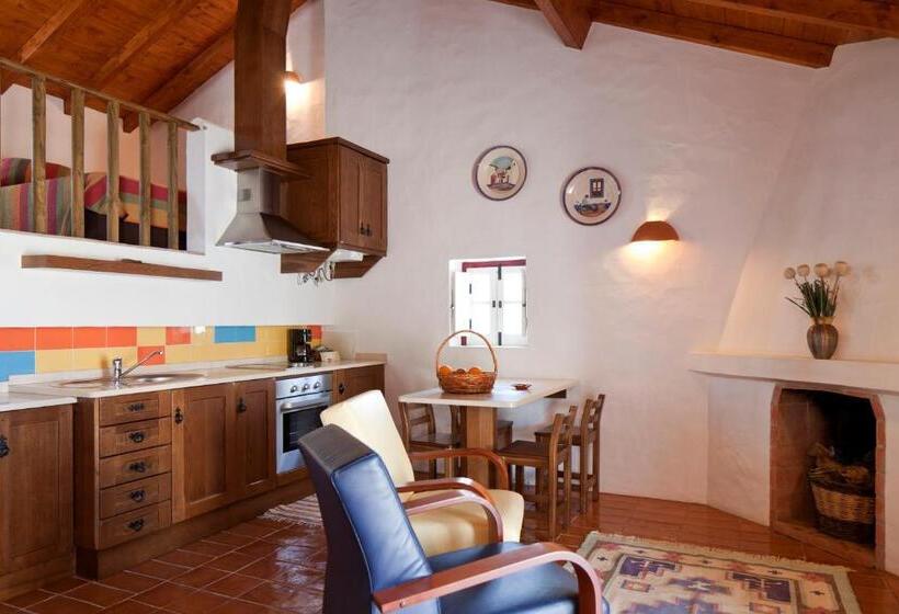 בית מלון כפרי Monte Dos Parvos