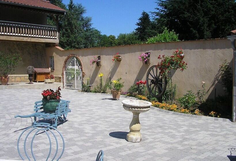 بنسيون Domaine De La Bellière