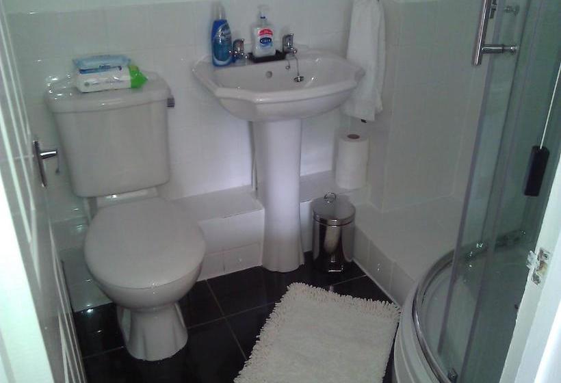 بنسيون No 7 Priory Guest House