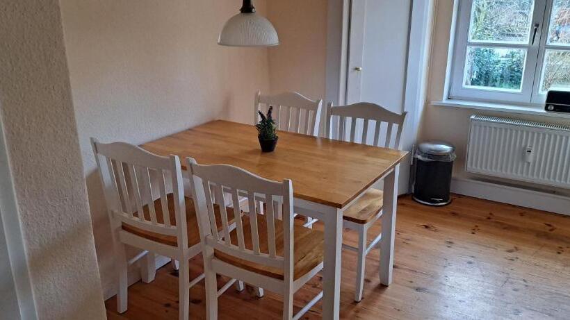 بنسيون Schillers Stadthaus