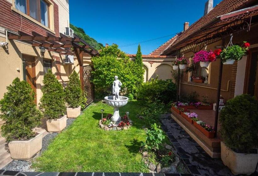 پانسیون Vila Sarada Boutique